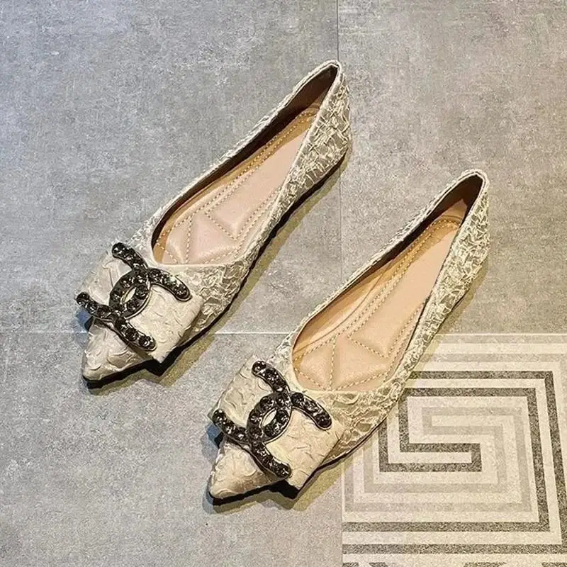 Chanel flat shoes 3