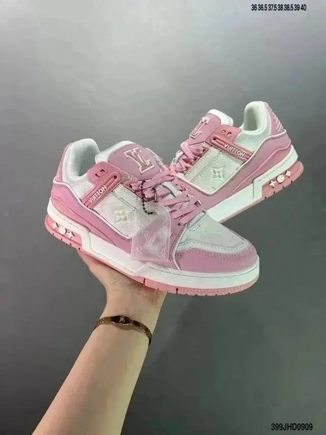 Louis Vuitton Sneakers(20style) 2
