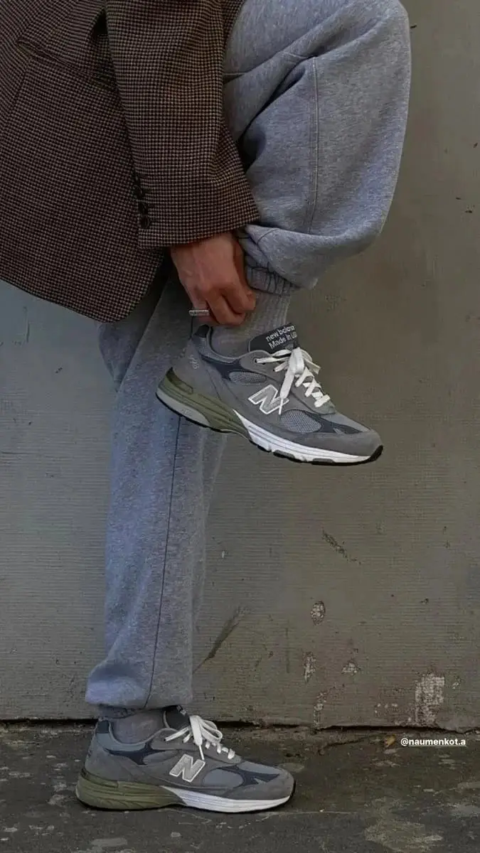 New Balance 2002R Sneakers [33 styles] 3